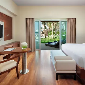 5* אתר נופש Park Hyatt