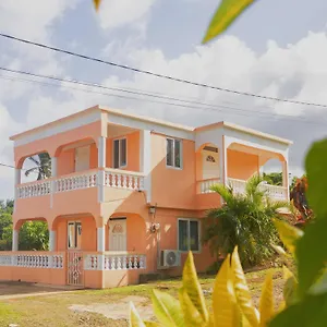 Happy Nest Dominica , Marigot Dominica